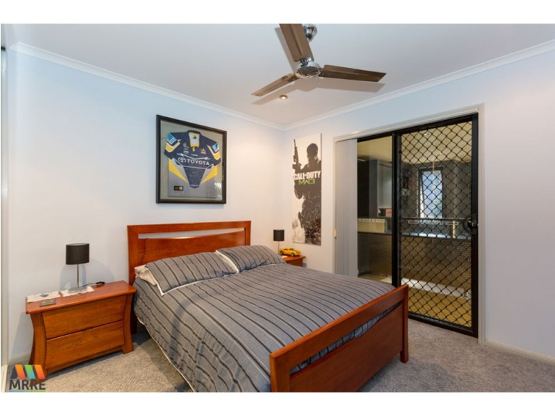 2 Douglas Crescent, Rural View QLD 4740
