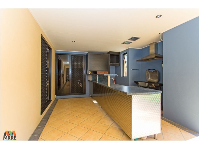 2 Douglas Crescent, Rural View QLD 4740