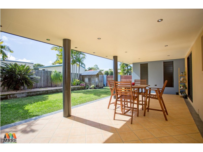 2 Douglas Crescent, Rural View QLD 4740