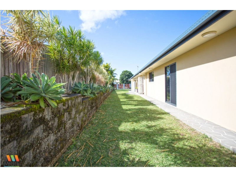 2 Douglas Crescent, Rural View QLD 4740