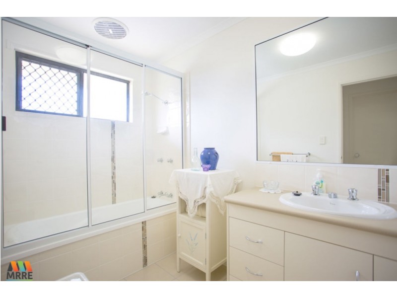1 Collett Court, Marian QLD 4753