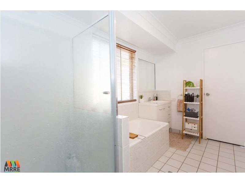 12 McCrossin Court, Eimeo QLD 4740