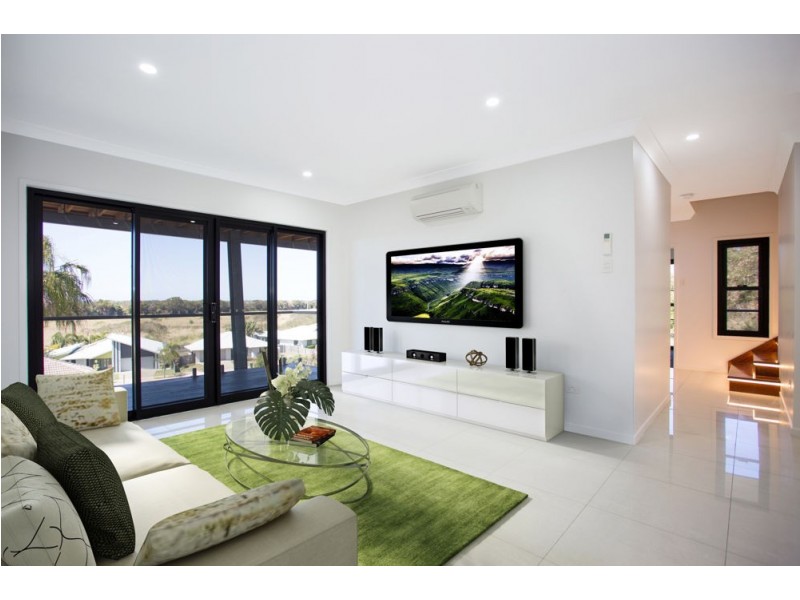 73 Cinnamon Drive, Glenella QLD 4740