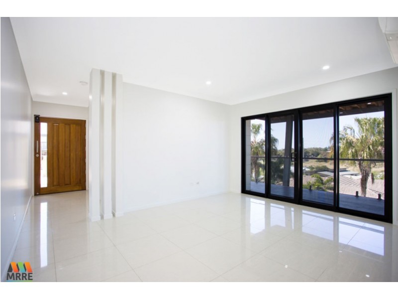 73 Cinnamon Drive, Glenella QLD 4740