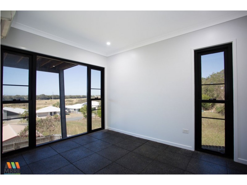 73 Cinnamon Drive, Glenella QLD 4740