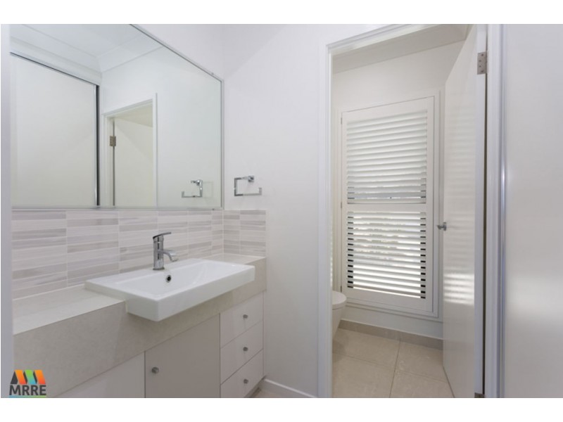 73 Cinnamon Drive, Glenella QLD 4740