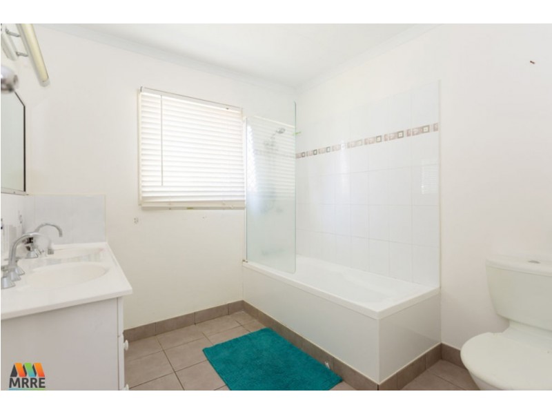 17 Downie Avenue, Bucasia QLD 4750