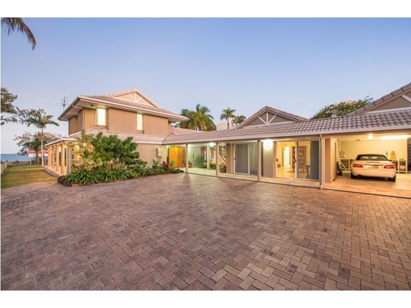 6 Island Close, Shoal Point QLD 4750