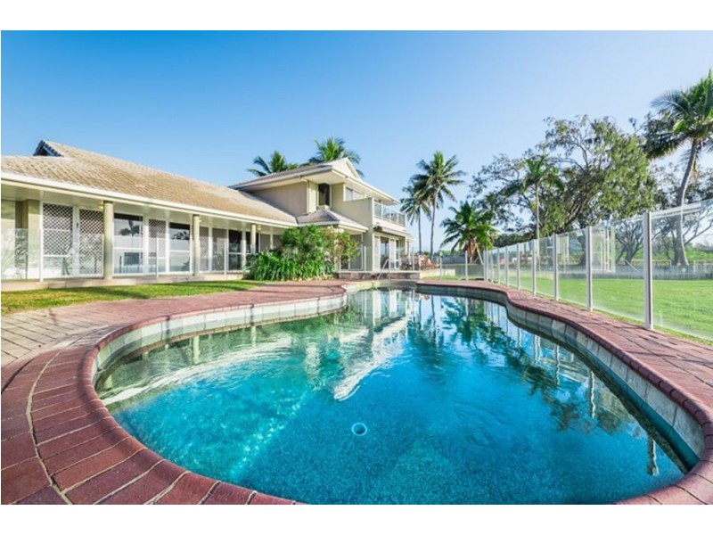 6 Island Close, Shoal Point QLD 4750