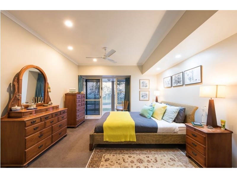 6 Island Close, Shoal Point QLD 4750