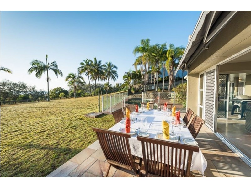 6 Island Close, Shoal Point QLD 4750