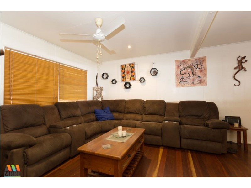 4 Hill End Road, Glenella QLD 4740