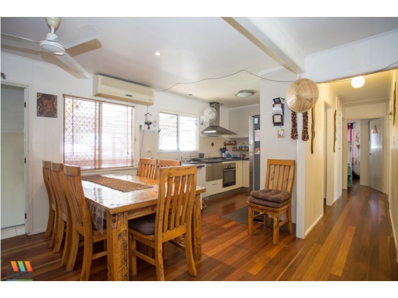 4 Hill End Road, Glenella QLD 4740