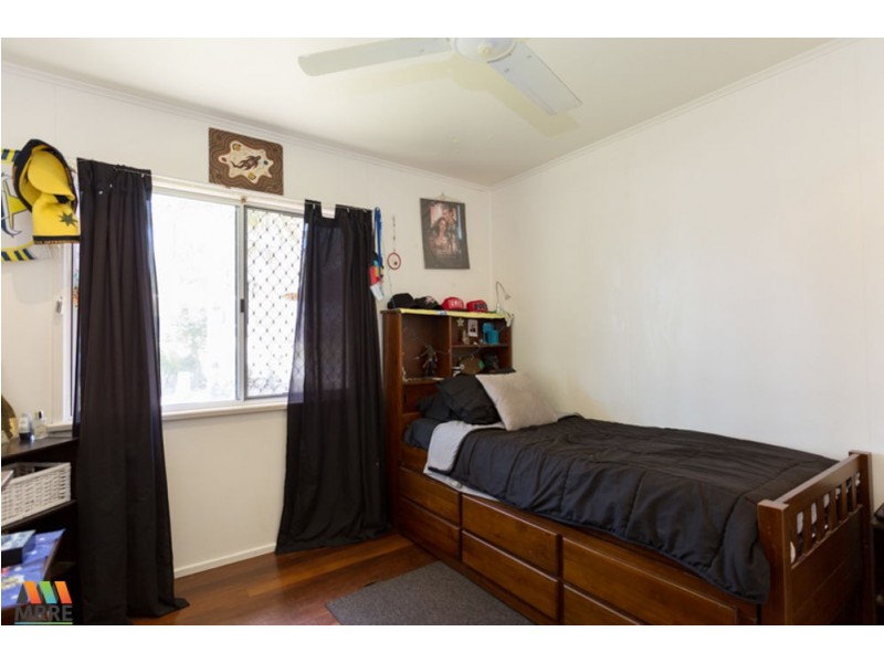 4 Hill End Road, Glenella QLD 4740
