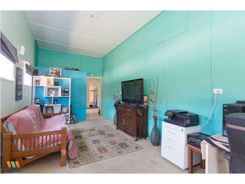 4 Hill End Road, Glenella QLD 4740
