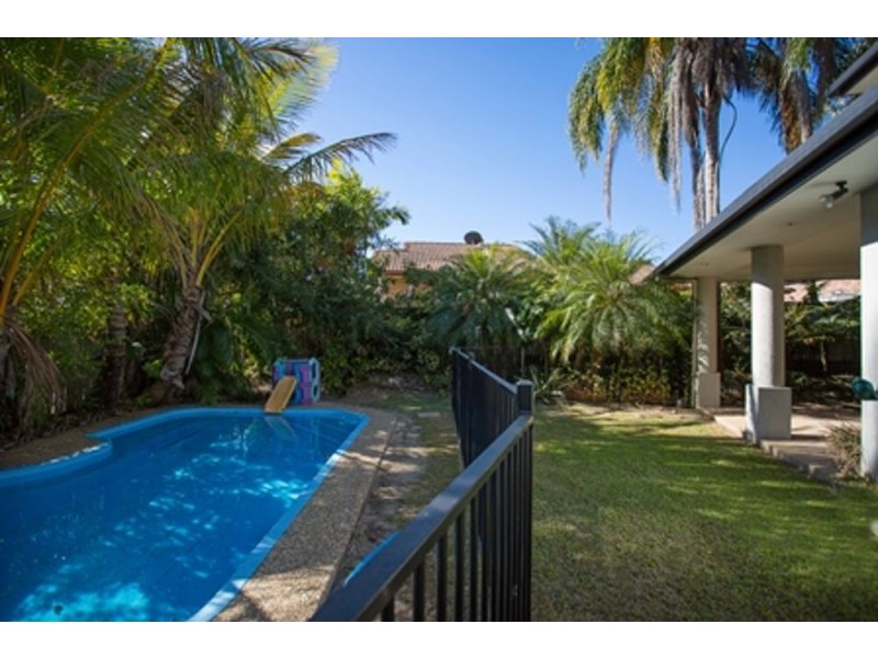 2 Clearvista Crescent, Mount Pleasant QLD 4740