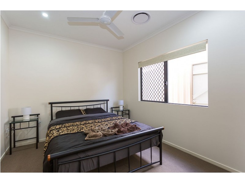 93 Mansfield Dr, Beaconsfield QLD 4740