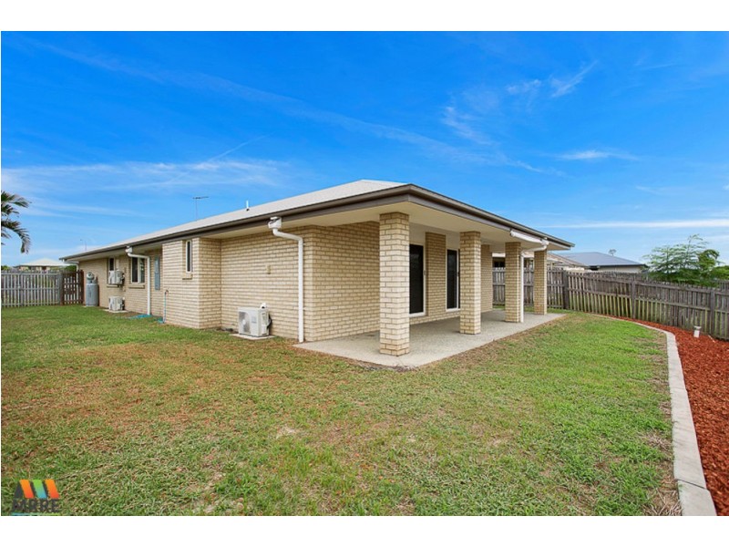 17 Crestview Crescent, Bucasia QLD 4750