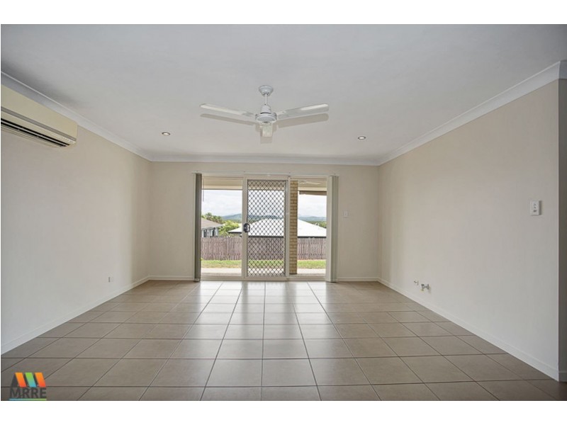 17 Crestview Crescent, Bucasia QLD 4750