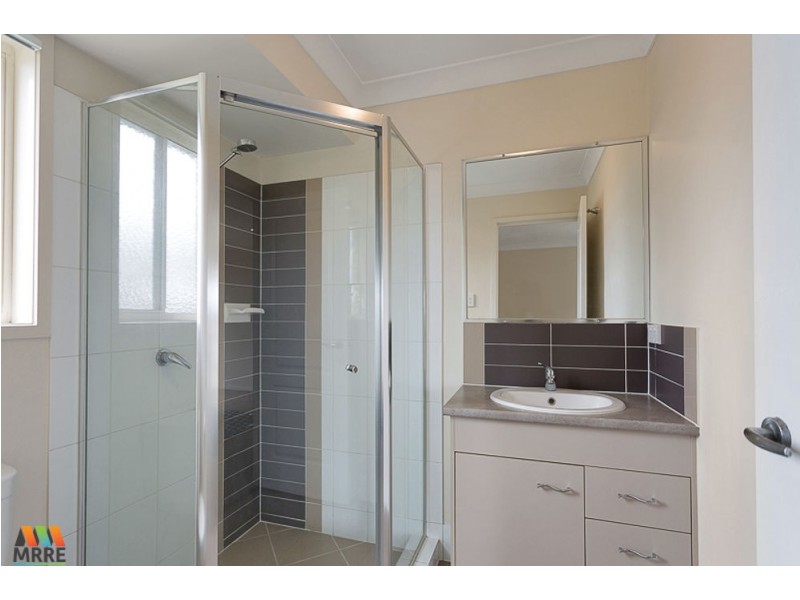 17 Crestview Crescent, Bucasia QLD 4750