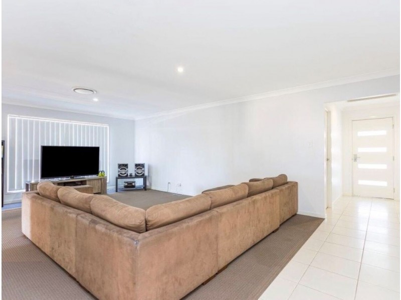 22 Burge Court, Glenella QLD 4740