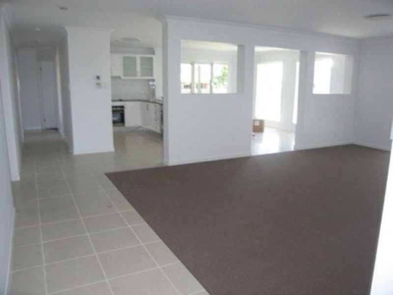 22 Burge Court, Glenella QLD 4740