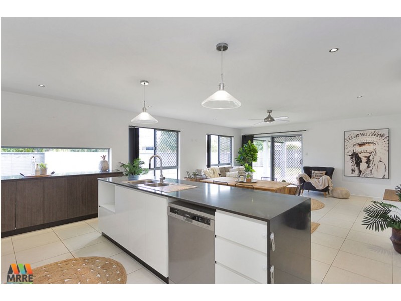 2 Regent Avenue, Richmond QLD 4740