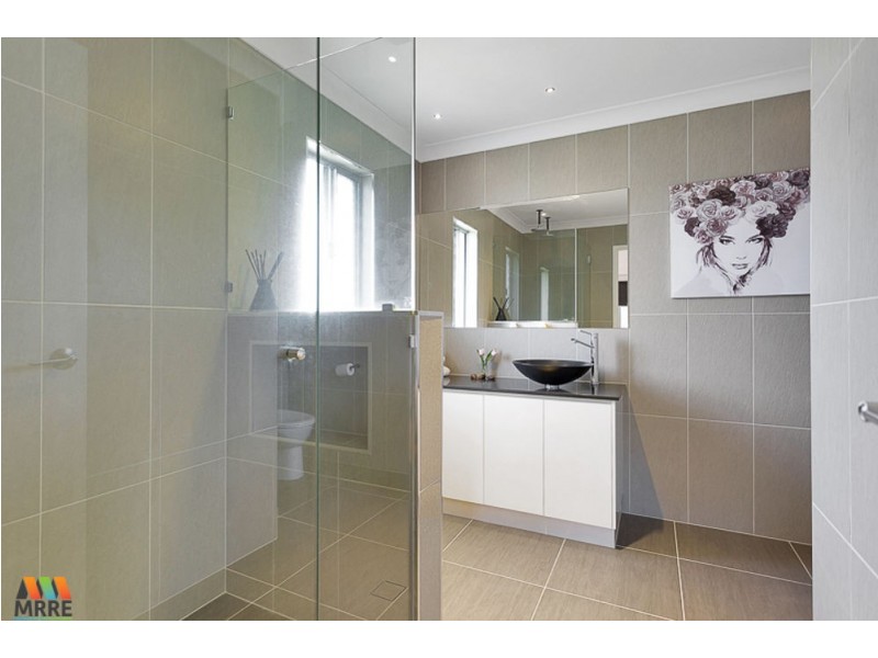 2 Regent Avenue, Richmond QLD 4740