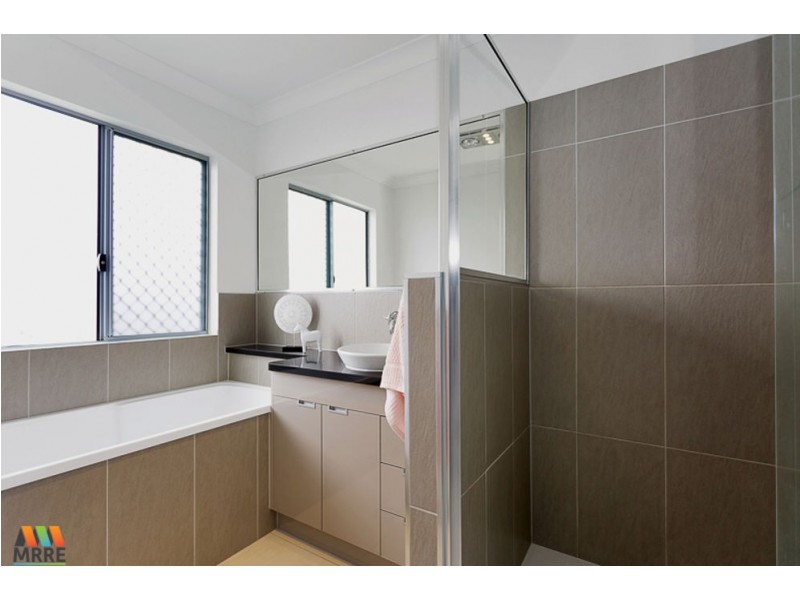 2 Regent Avenue, Richmond QLD 4740