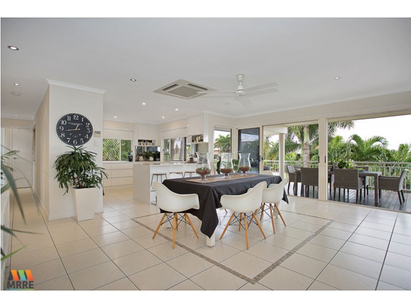 18 Coral Ridge Drive, Eimeo QLD 4740