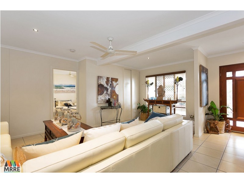 18 Coral Ridge Drive, Eimeo QLD 4740