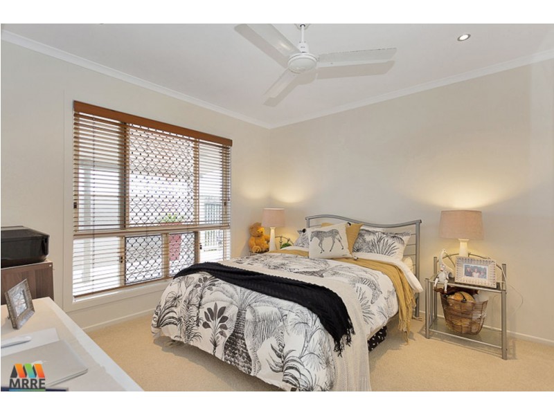 18 Coral Ridge Drive, Eimeo QLD 4740