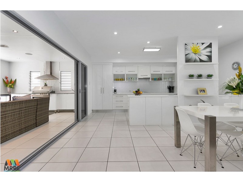 18 Ethel Court, Glenella QLD 4740