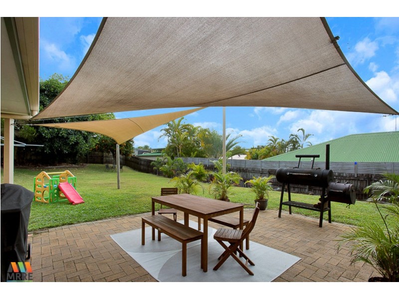 6 Murray Close, Rural View QLD 4740