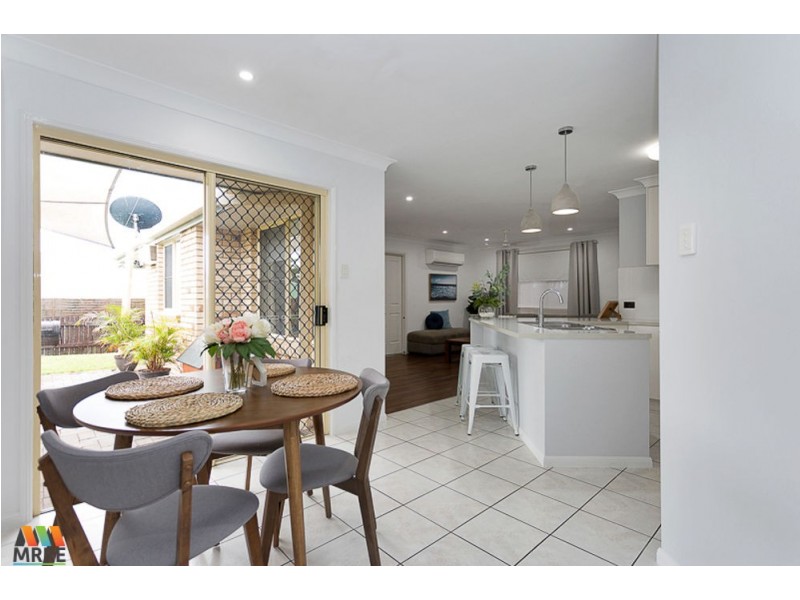 6 Murray Close, Rural View QLD 4740