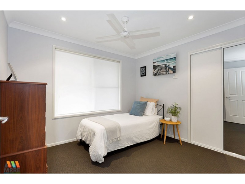 6 Murray Close, Rural View QLD 4740