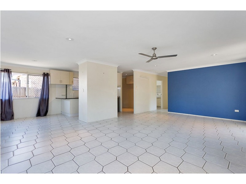 16 Pardoe Street, Bucasia QLD 4750