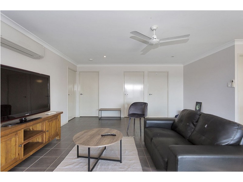 72 Makybe Diva Dr, Ooralea QLD 4740