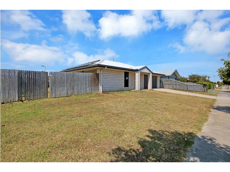 72 Makybe Diva Dr, Ooralea QLD 4740