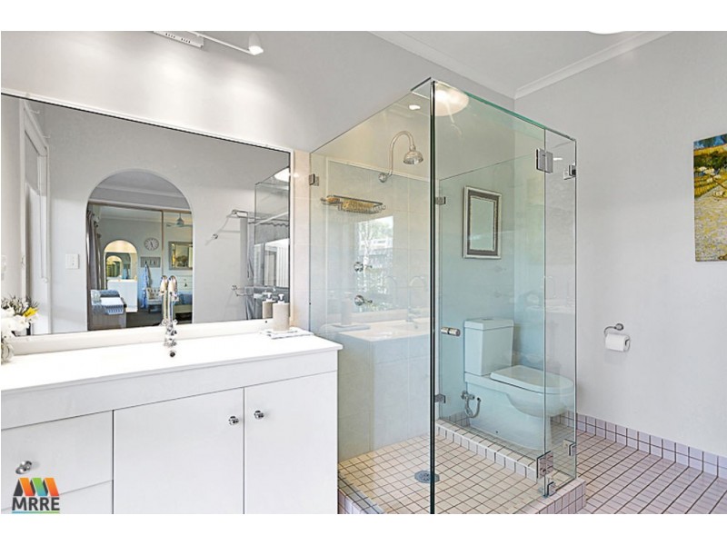 2 Oxford Court, Andergrove QLD 4740