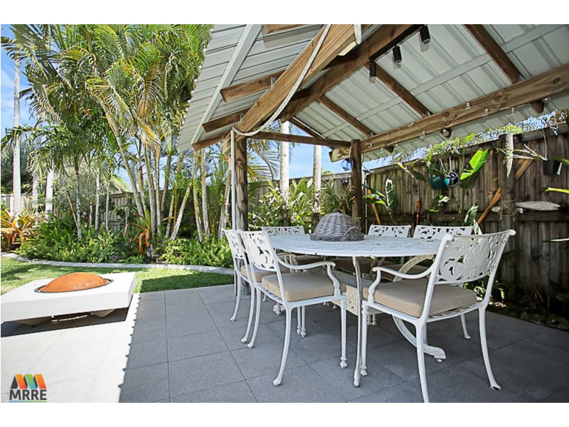 2 Oxford Court, Andergrove QLD 4740