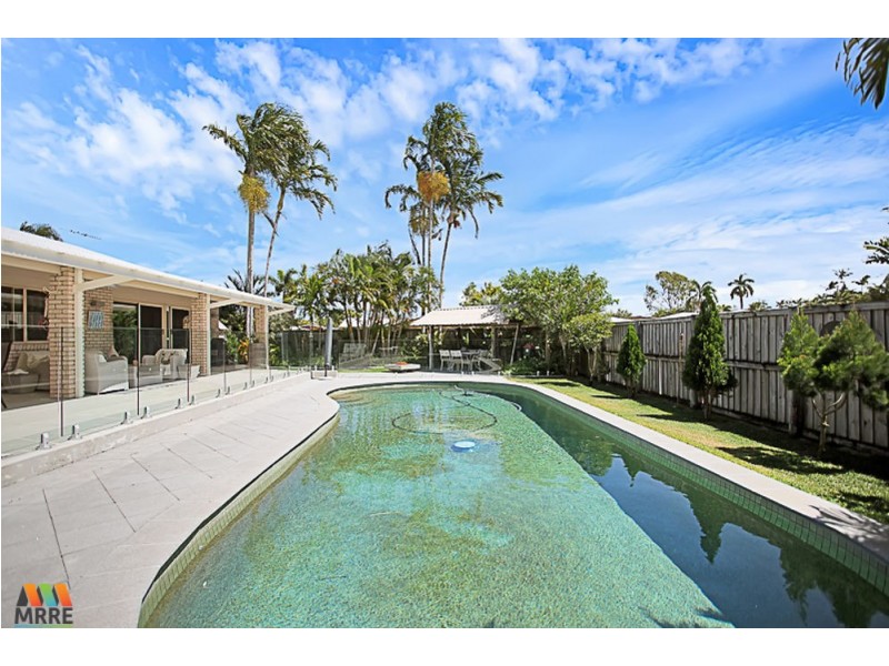 2 Oxford Court, Andergrove QLD 4740