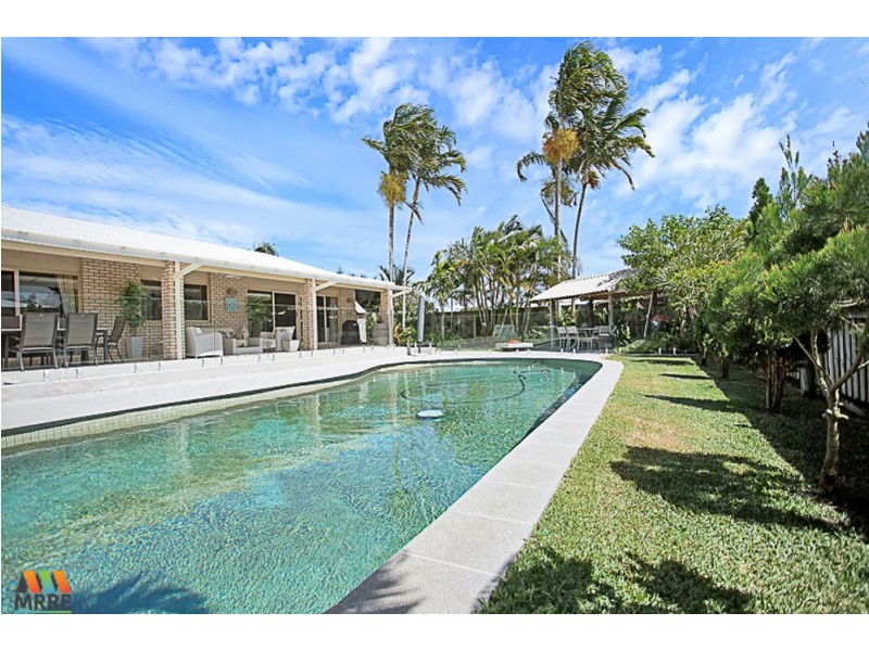 2 Oxford Court, Andergrove QLD 4740