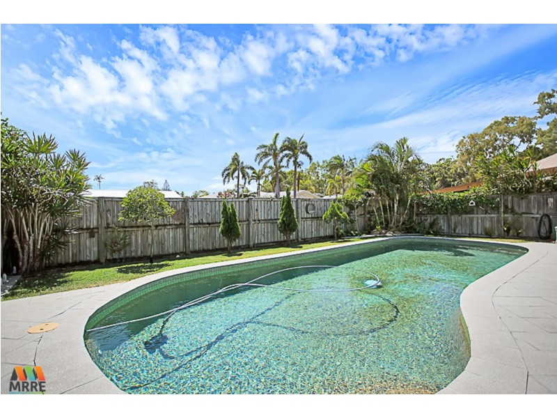 2 Oxford Court, Andergrove QLD 4740