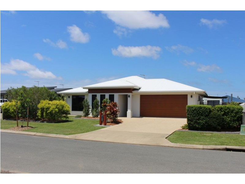 6 Farming Road, Ooralea QLD 4740