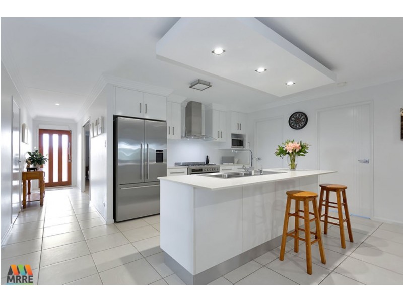 6 Farming Road, Ooralea QLD 4740