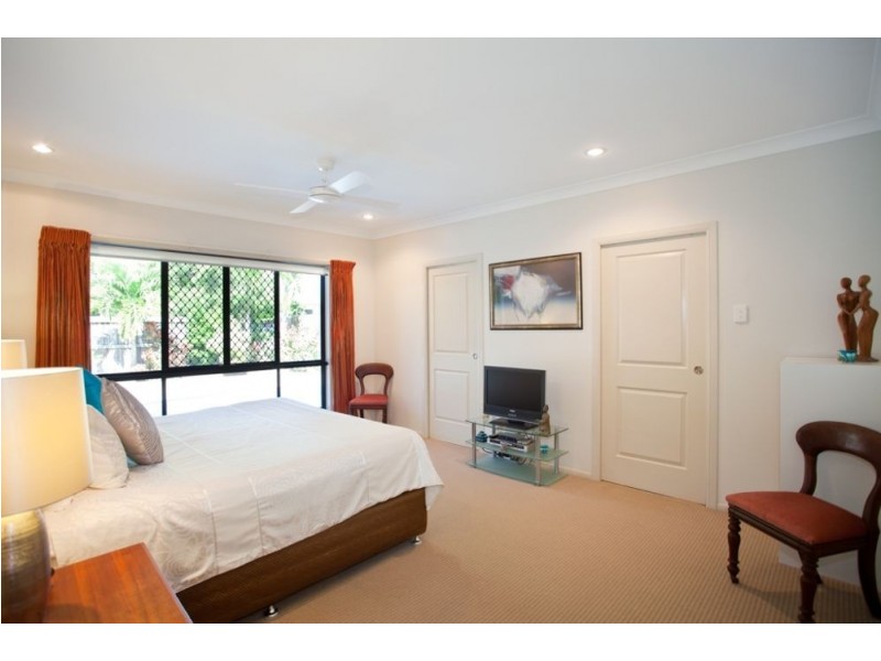 14 Turtle Place, Blacks Beach QLD 4740