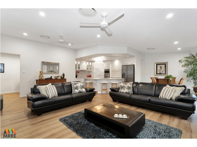 4 Webb Court, Rural View QLD 4740