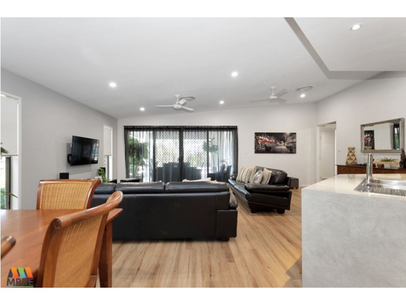 4 Webb Court, Rural View QLD 4740