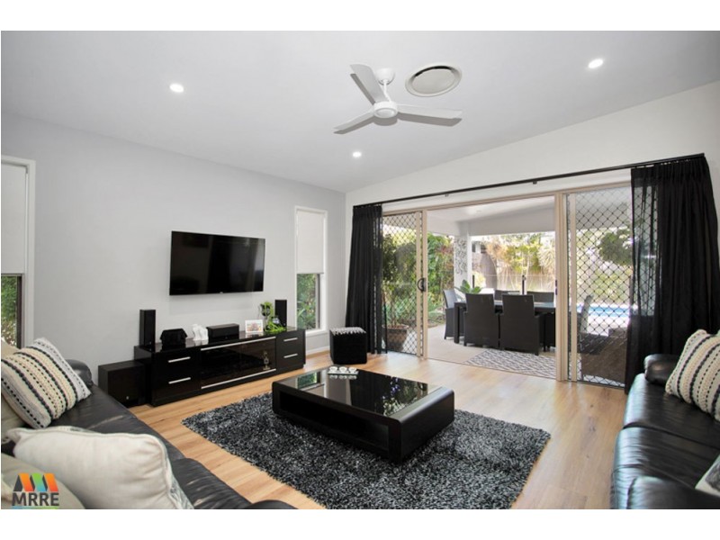 4 Webb Court, Rural View QLD 4740